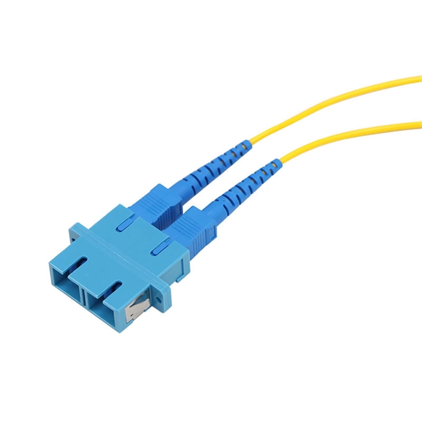 Lightning protection bridging function of cable trays