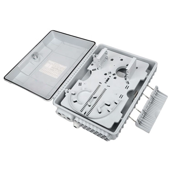 Power supply to the top busbar of the relay protection cabinet