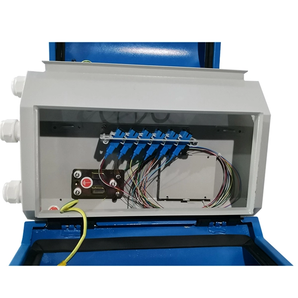 Fiber optic cable core jumper