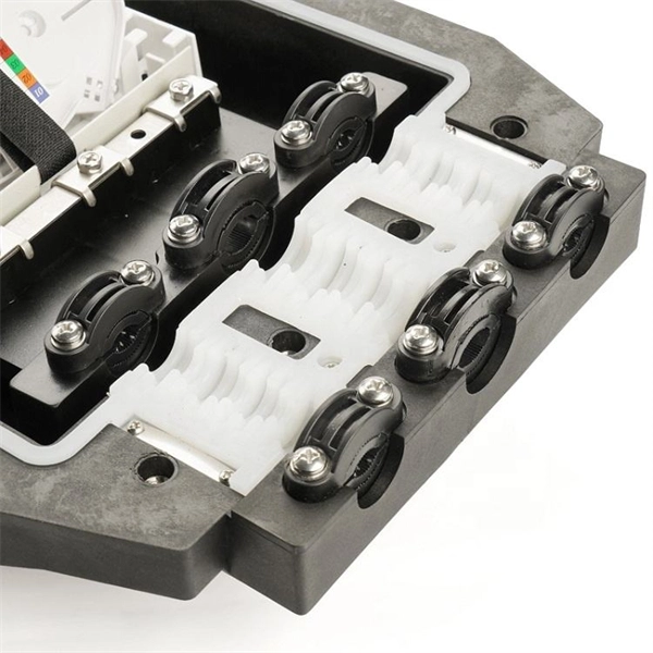 Cable tray outlet sealing