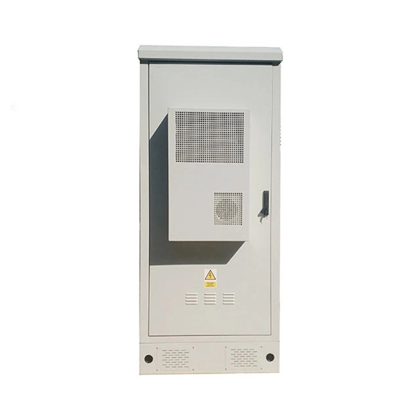 Waterproof type optical cable fault locator for rail transit