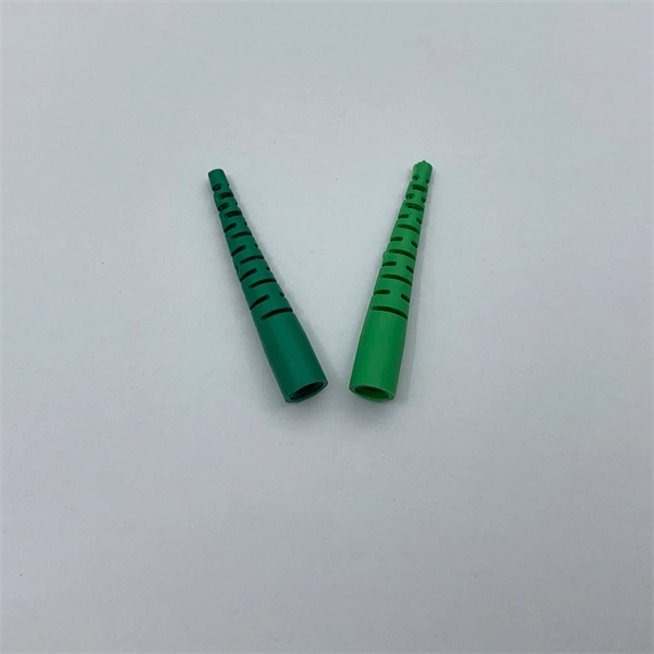 Outdoor distribution box incoming line bushing