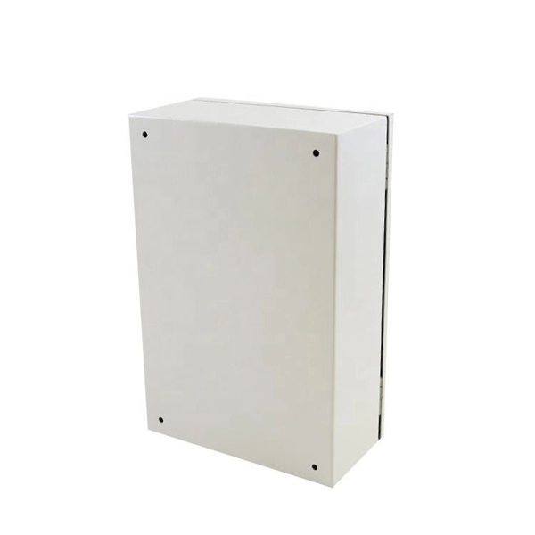 How to connect live wires to a distribution box